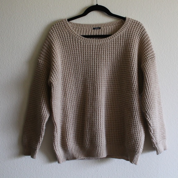 Subdued Brown Sweater - Picture 2 of 6